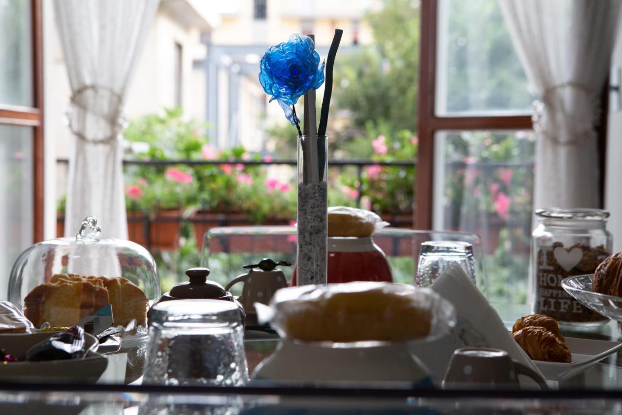 Casa Luisa Bed and Breakfast Σαλέρνο Εξωτερικό φωτογραφία