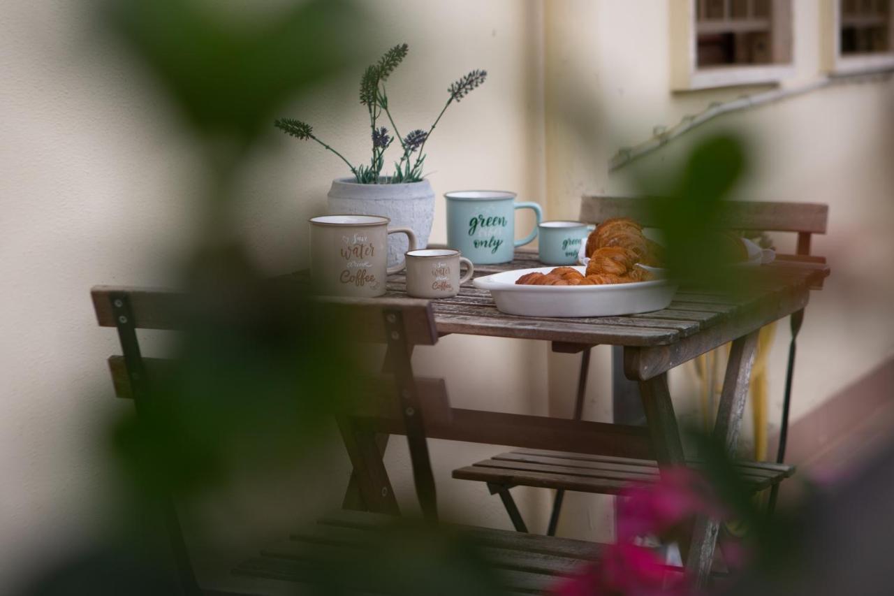 Casa Luisa Bed and Breakfast Σαλέρνο Εξωτερικό φωτογραφία